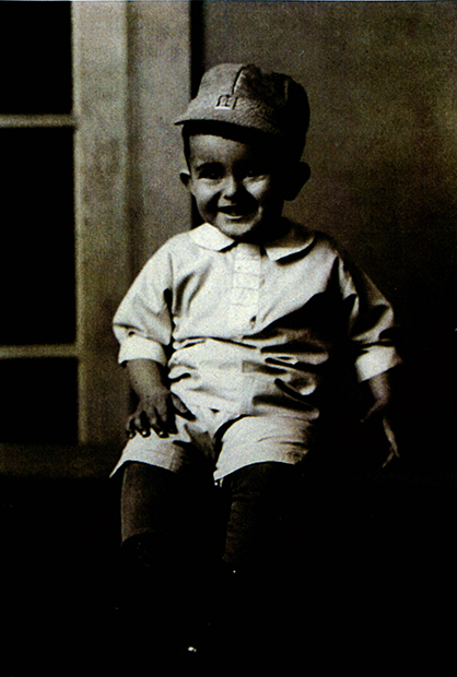 Pete as an infant, circa 1927.